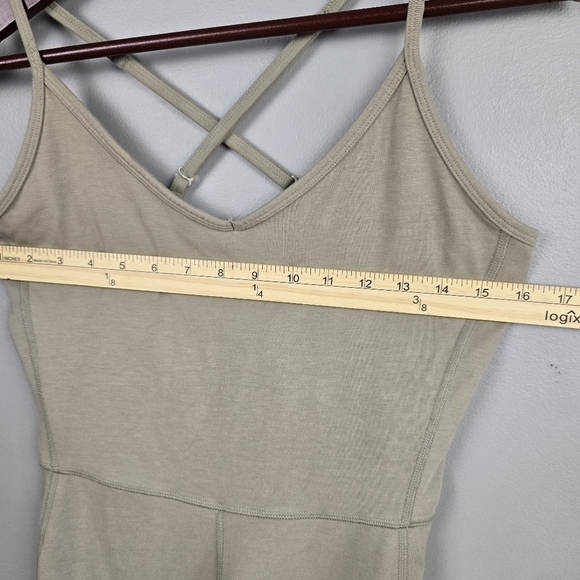 OLD NAVY Powerchill Workout Activewear‎ Jumpsuit Tan Slight Green Womens Size L - Picture 13 of 16